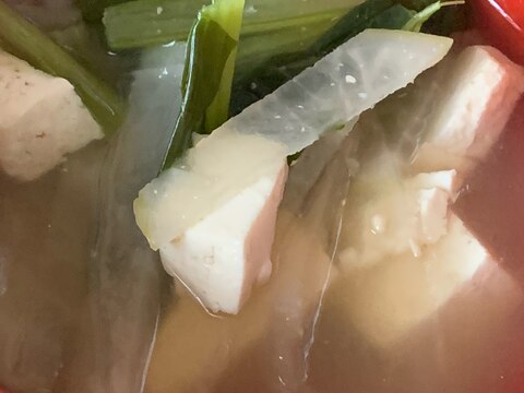 小松菜と大根、豆腐の味噌汁